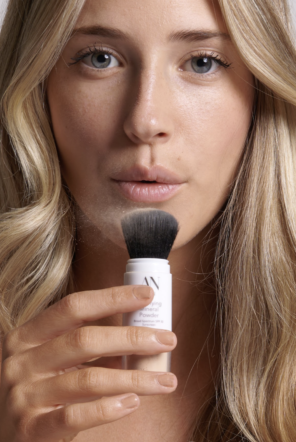AN SKIN - Mattifying Mineral Powder
